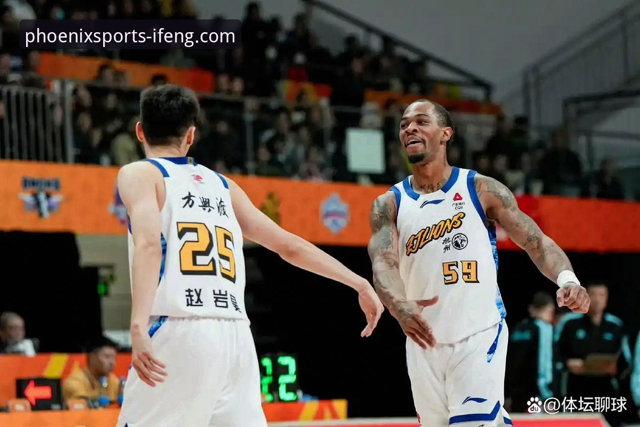CBA季后赛山西2-0横扫青岛晋级八强，凤凰体育实时更新iOS版带你回顾激战全程